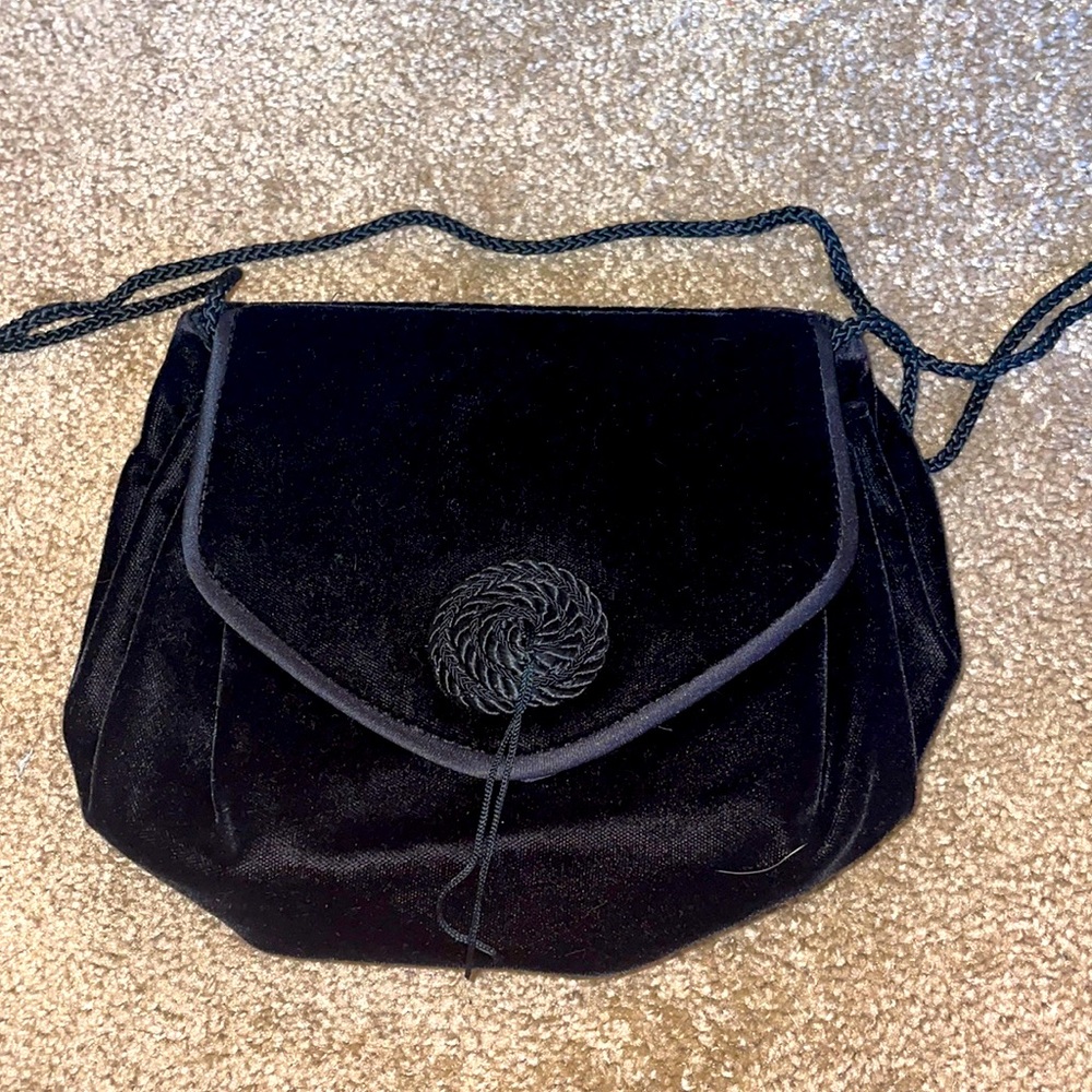 Mervins Black Purse